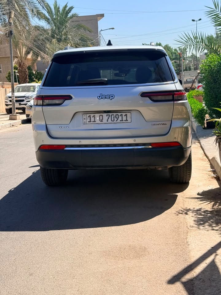 للبيع جيب جراند شيروكي Limited 4x4 موديل 2023

وارد أمريكي
كلين تايتل
الحادث سرقة فقط

السيارة جديدة ونظيفة جداً، بحالة ممتازة استعمال خفيف

رقم مميز نهايتة 911

• محرك 3.6L V6
• قوة 293 حصان
• ناقل حركة أوتوماتيك 8 سرعات
• نظام دفع رباعي 4x4
• 7 ركاب
• مقاعد جلد
• تشغيل بصمة وستارت
• شاشة كبيرة متعددة الوظائف
• كاميرا خلفية
• حساسات أمامية وخلفية
• حساسات أمان ومساعدة للسائق
• مثبت سرعة
• نظام الثبات الإلكتروني
• وسائد هوائية متعددة
• تكييف أمامي وخلفي

الملاحظات:

السيارة كلين تايتل سرقة جاملغ امامي وجاملغ ايسر✅
• الجاملغ الأمامي والجاملغ الأيسر مبدلات
• الجاملغ الأمامي مستبدل بقطعة أصلية طبق الأصل
• البنيد مصبوغ

***********
