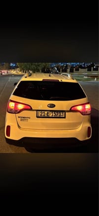 KIA SORENTO 2013 کیا سۆرینتۆ ٣٠١٣ سەیارەکە زۆر خاوێنە ماشاءالله  هەزەی...