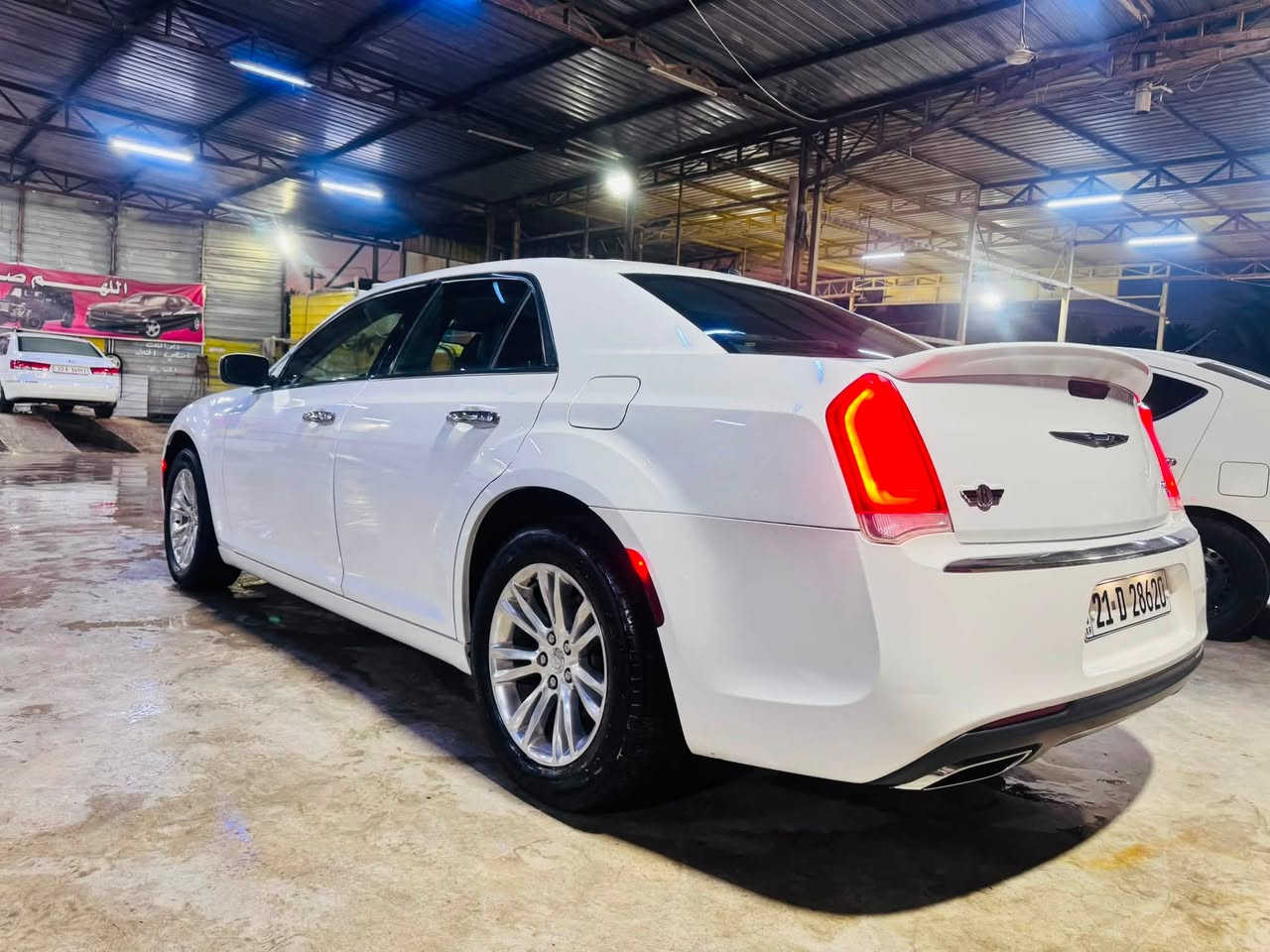 السلام عليكم 

للبيع كرايسلر أوباما limited 2016

كندية كلين تايتل بيه فقط مكانين بارد 
محرك 3.6L ‘ v6 بنزين
رقم سليمانية خصوصي
لون ابيضّ صدفي 
الموصفات 
سقف بانوراما 
بصمة 
كشنات امامي تدفئة 
كاميرا خلفية

مكان السيارة بابل المدحتية 
الرقم :***********

