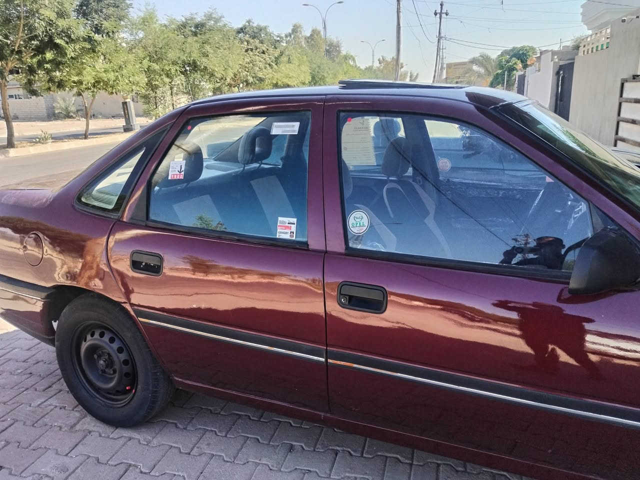 اوبل فكترا موديل ١٩٩١مشروع وطني لحد ٢٠٢٩شهر السابع دفتر مابي تقدم ويطلع محرك كير بشرط لا صرف ولابخار ولاصوت زوج تايرات جديد صدر جديد بدون ضربه سياره شرط شواصي تكمات حوض سقف كله بشرط كهربائيات شغال هندبريك شغال كيجات كله شغاله سلايت باور اي بي اس قفل مركزي سياره بلا نقص شرط التحويل فقط سعره ٣٥وبي مجال للطيبين ***********كركوك حي الوحدة
