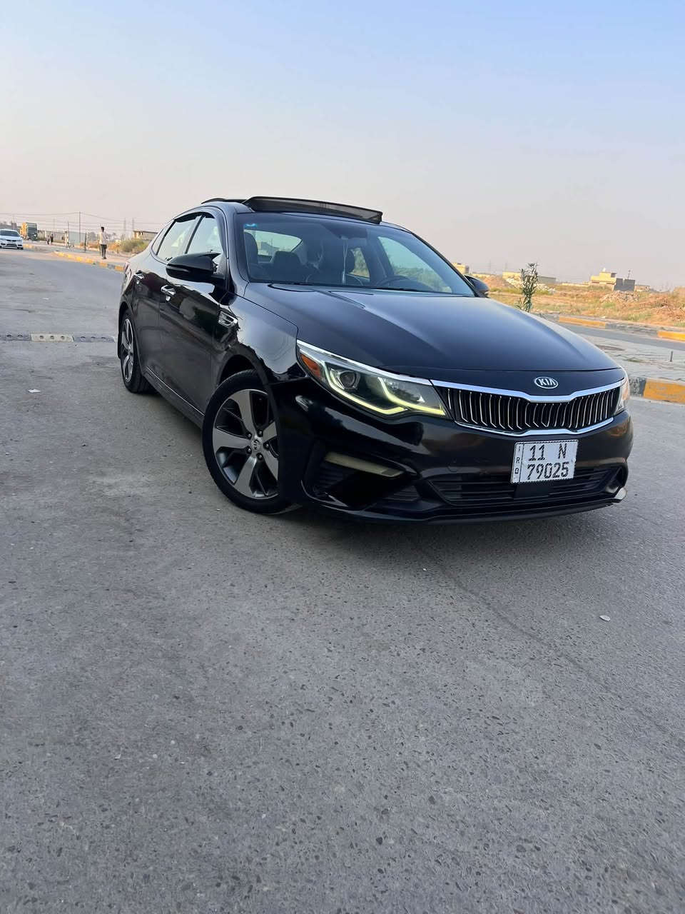 كيا اوبتما موديل 19 رقم بغداد بسمي

فئة Sتجي فول مواصفات 

كيرر محركك مكفولات برغيي ممفتوح بيهن ع وضع الشركة حجم المحرك 2400

سياره جاهزة من كلشي نصبتة احلة من صوره

حادثة سرقة جاملغ و باب وهناا بل عراق نطخت ونصبغ الهلال مال جاملغ الخلفي و نص الباب 

مكاني بغداد السعرر 127 وبية مجال

***********
