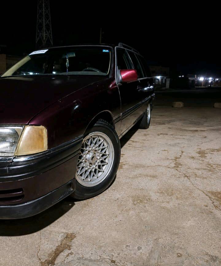 سلام عليكم اوبل اميكا للبيع محرك 20 موديل 1992 هزه رقم جديد كابون طخم جديد السعر 40 ورقه بي مجال تواصل اتصل *********** واتساب