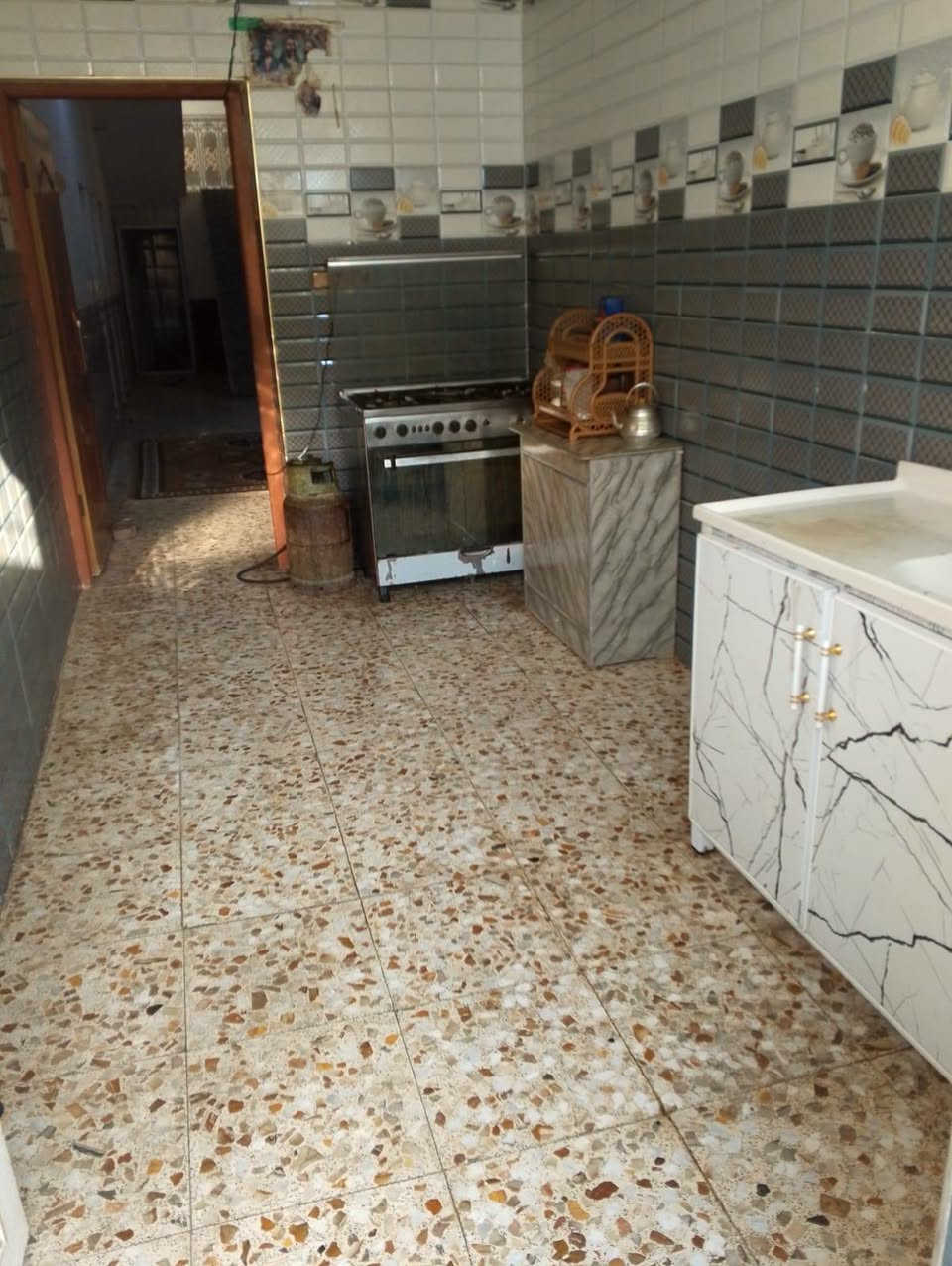 بيت للبيع مساحه 125 بالمهندسين عدد الغرف ثلاثه وصاله ومطبخ حمامات وبراني مطلوب مصرف67  للاستفسار ***********
