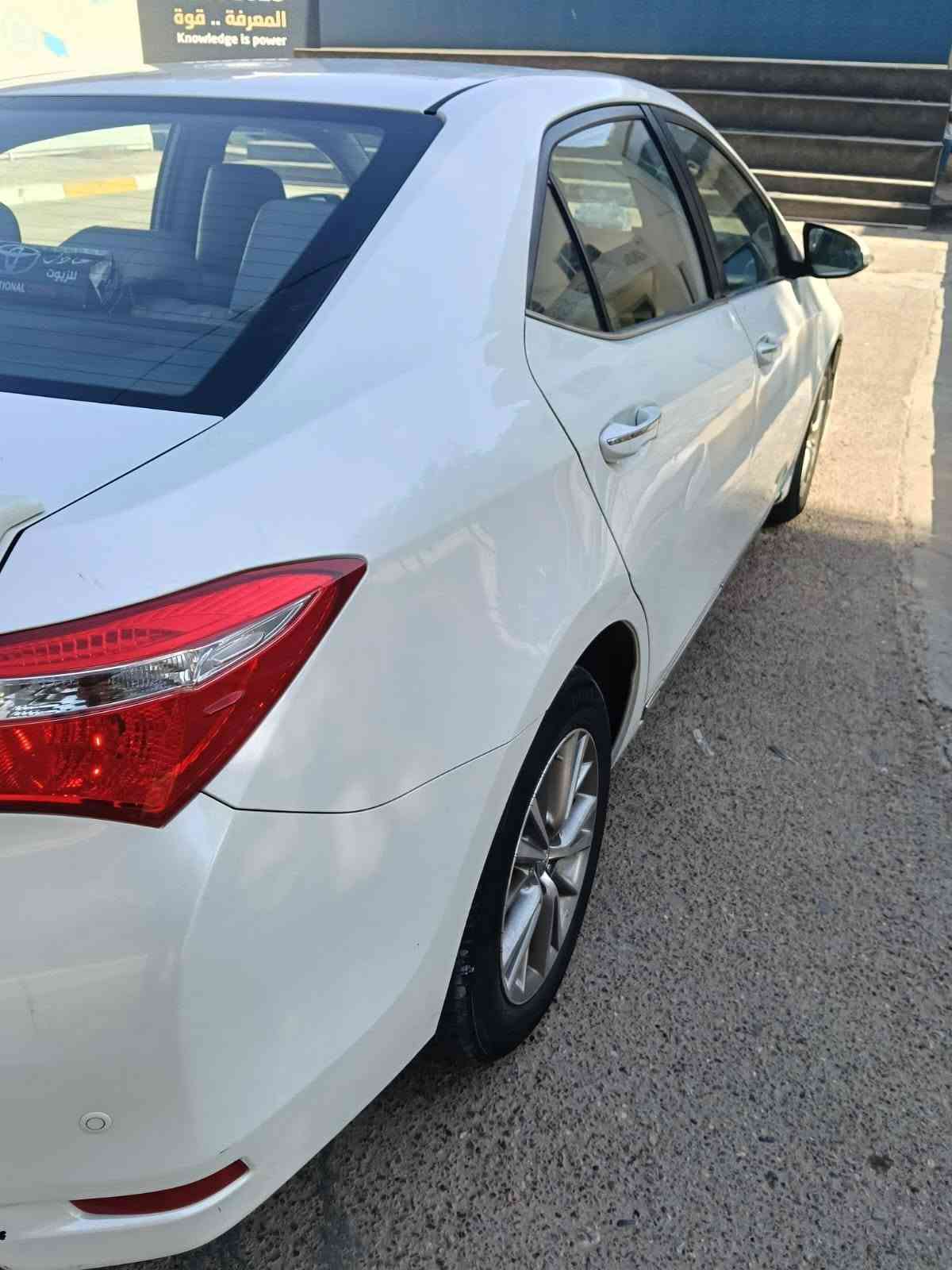 سلام عليكم كورلا ١٤ خليجي فول فتحه بصمه مكينه ٢٠٠٠ موصفات GL  بصمه ابواب سعر السياره 120 ورقه ***********

