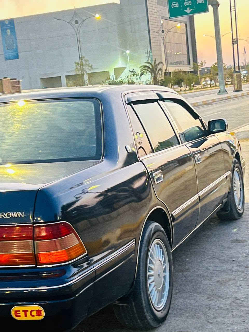 للبيع..  
راس ثور مديل 92
رقم بغداد تحويل ثاني يوم 
سياره كفاله  كير مكينه حداديه
سياره مصبوغه  جماليه
مكانها البطحه  للستفسار ***********
