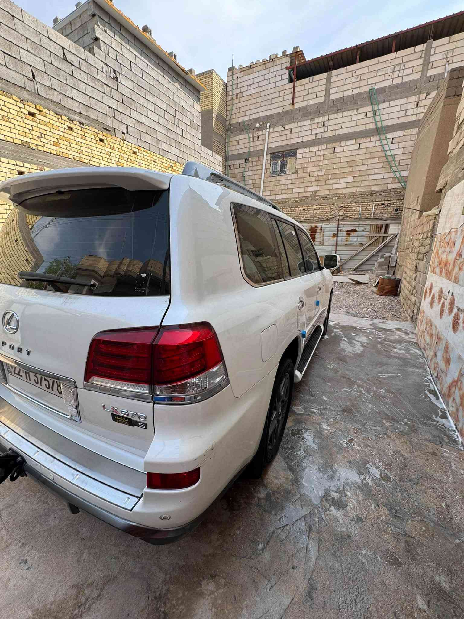 لكزس LX570 بريـم • ٢٠١٥ • ١٢٣ الف كم