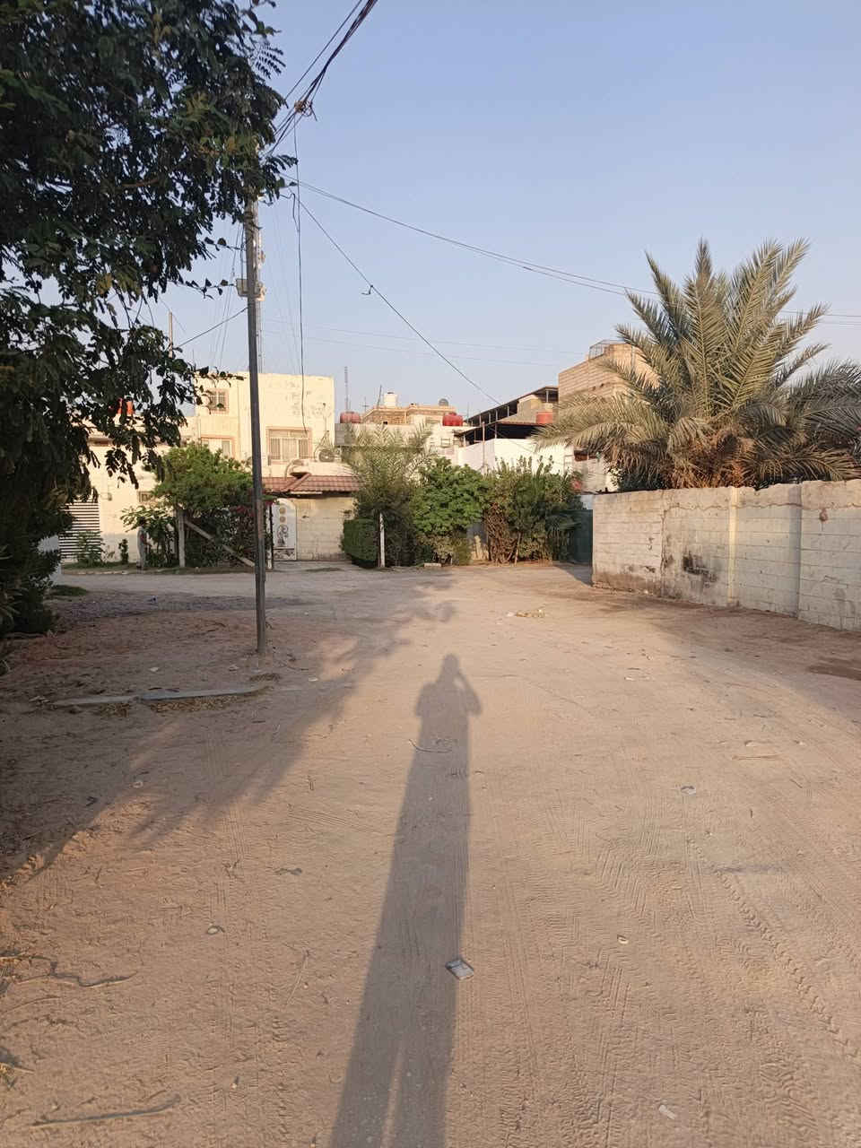 سلام عليكم دارين مساحه 50م بحي الوفاء بل هنديه خلف تجاري  طابق واحد
 سعر الدار 85 بيه مجال 
للاستفسار مكتب بركات ام البنين ***********
