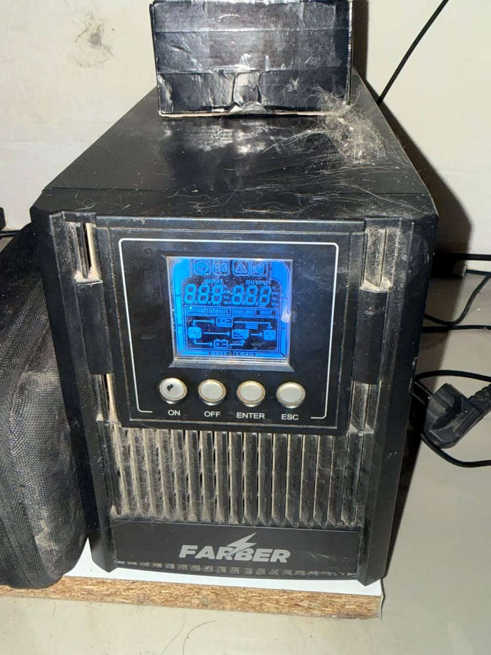 شاشه حجم 19 60hz vga وياها تحويله hd 
40الف 
ميز جبير rgb سعر 90 الف 
كرسي سعر 30 الف بس ميرجع ليوره واكف باقي شغال
مايك ومكسر 60 الف 
يوبي اس 1kv فاربر يمشيك 15 دقيقه سعر 180 
جوستك ام الرجب احترافي ب 30 
جوستك العاديه 10 
سماعه كيم هيدسيت رجب ومايك منفصل 40 
ستاند احترافي 30 
كيبورد ماوس 70
بغداد حي الجهاد ***********
