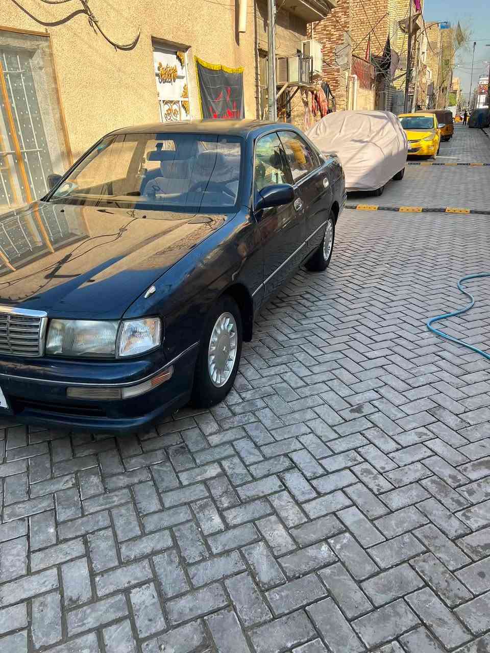 السلام عليكم كراون بطة موديل93 رقم نكليزي سنوية لل30 مكفولة من العيب الشرعي مكينة وكير خير من الله تبريد ثلج  سيارة نظيفة مال جناي تحويل مباشر سعر 60 وبيه مجال 
تواصل ***********

