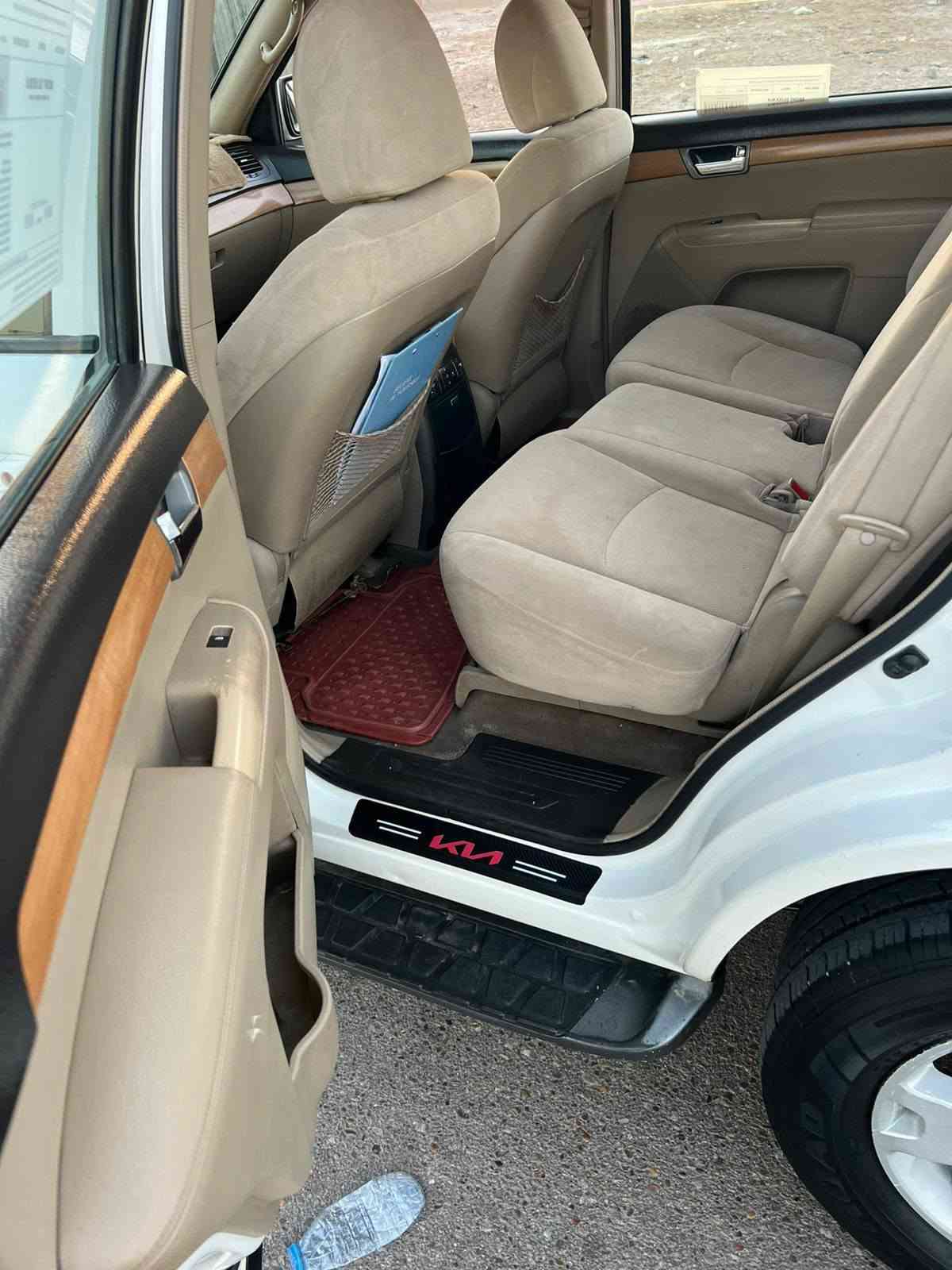 السلام عليكم للبيع او المراوس بسيارة صالون صغيرة كيا موهافي موديل ١١خليجي مكفولة رقم بغداد دولي كفالة عامة بيهة صبغ بحافة قبق الجنطة جوة يم الرقم الخلفي فقط تبريد حدادة كهربائيات كلهة شغالة تخم تاير جديد غرفتها جديدة أو ويل منضومة لايت زنون كاملة السيارة ماشية ١٣٩الف مكان السيارة بالبصرة السعر ١٣٩ورقة بي مجال قليل للإستفسار الاتصال على الرقم *********** وعذرا على الاطالة البصرة, العراق
