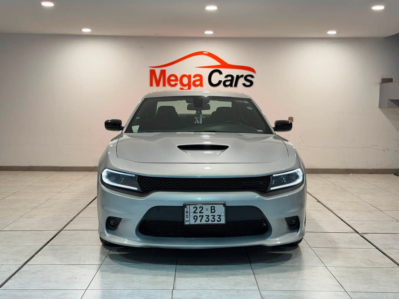 دوج جارجر 2023 GT
ماشي 41 الف فقط
ضرر السيارة جاملغ فقط بدون دواخل بدون ارباك
رقم سنويه هزة جديد
***********
