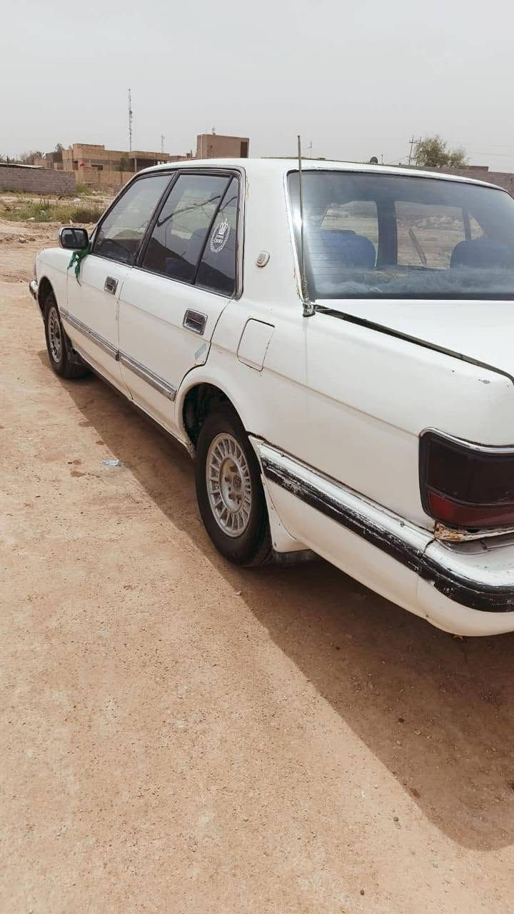 سيدان بغداد بسمي ل٢٩ مكانها سنويه مكانها رميثه عوزها حداديه وبيها ضربه بلباب وره سدر سعرها ٣٠ وبيها مجال لشراي لاتصال ***********

