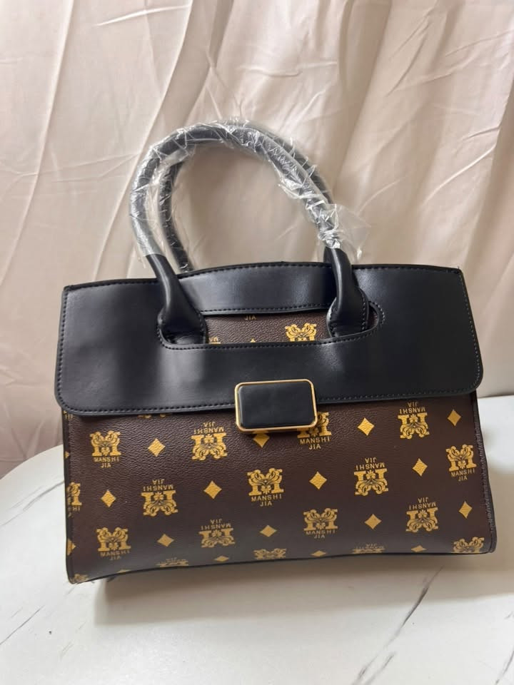 محابس • ٢٥قطعة • وسط وصغير