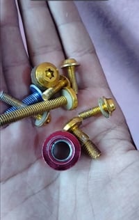 براغي اصليه فورتكس واكو بعد براغي بس بهذا لونين سعر خاص مكاني بغداد ال...
