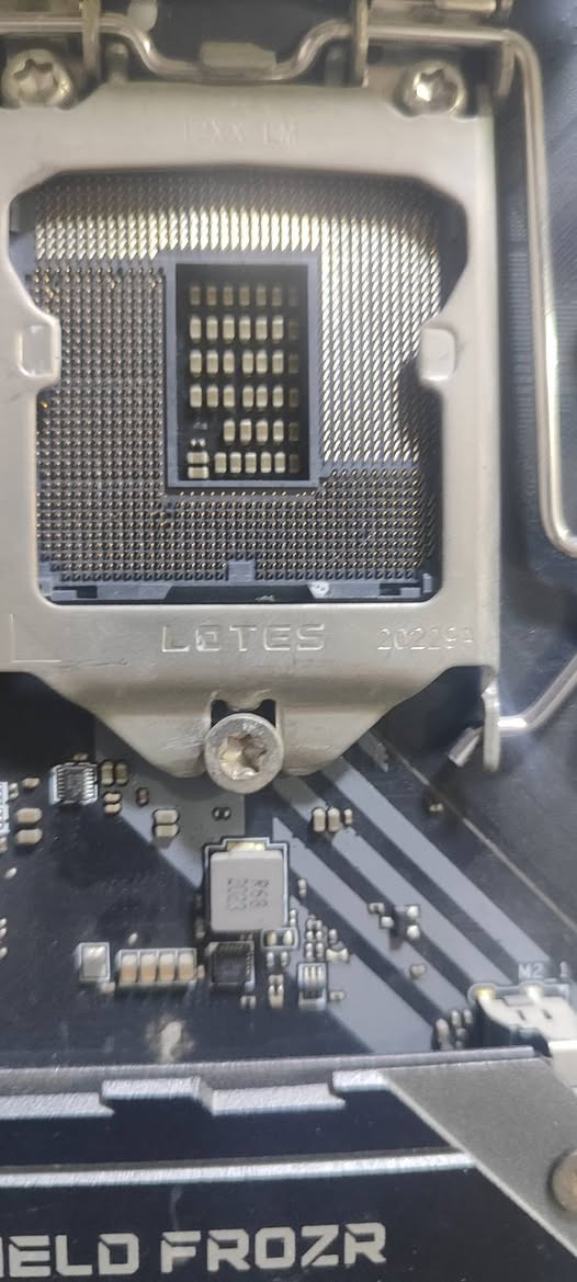 السلام عليكم مذربورد Msi b460 TomaHawk
عاطل ساكت بي بنات معوجه فحم 40 الف التواصل واتس اب ***********
