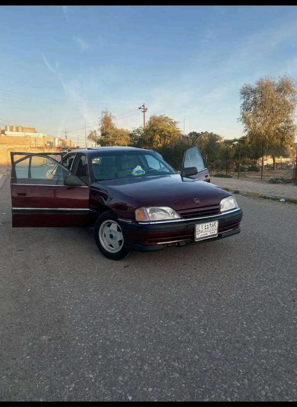 سلام عليكم اوميكا موديل 91 نضيفه كير محرك بشرط  رقم كركوك سعر 37 وبيه مجال بقيه تفاصيل اتصل عل رقم *********** مكلف بنشر
