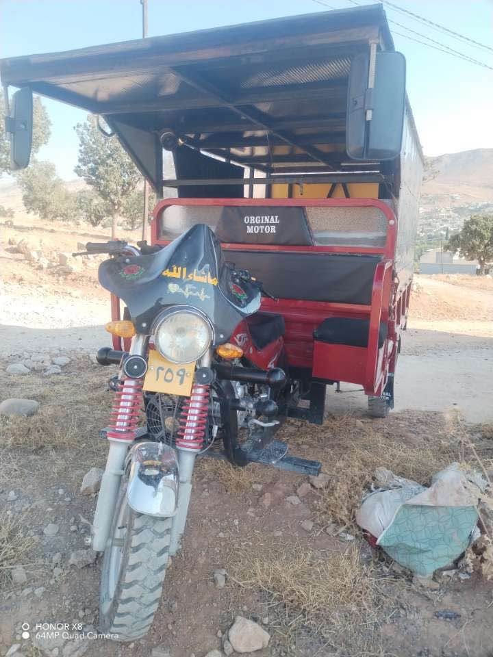 2026 مەنەفیسی دەبل ئەکسلە  
گیر و مەکینەی بەشەرت
 هەموو قەلبی بەشەرت بورخی لی با نەدراوە 
سعر: ١٤ وەرەقەو کەمیک مجال 
*********** الحمدانية, نينوى

نص مكتوب في الصور:
- O HONOR X8
- 64MP Quad Camera
- HONOR X8 64MP Quad Camera
- HONOR X8