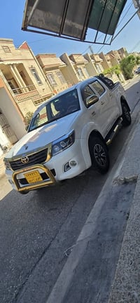 تويوتا هايلوكس • اوتوماتيك • ٢٠١٣