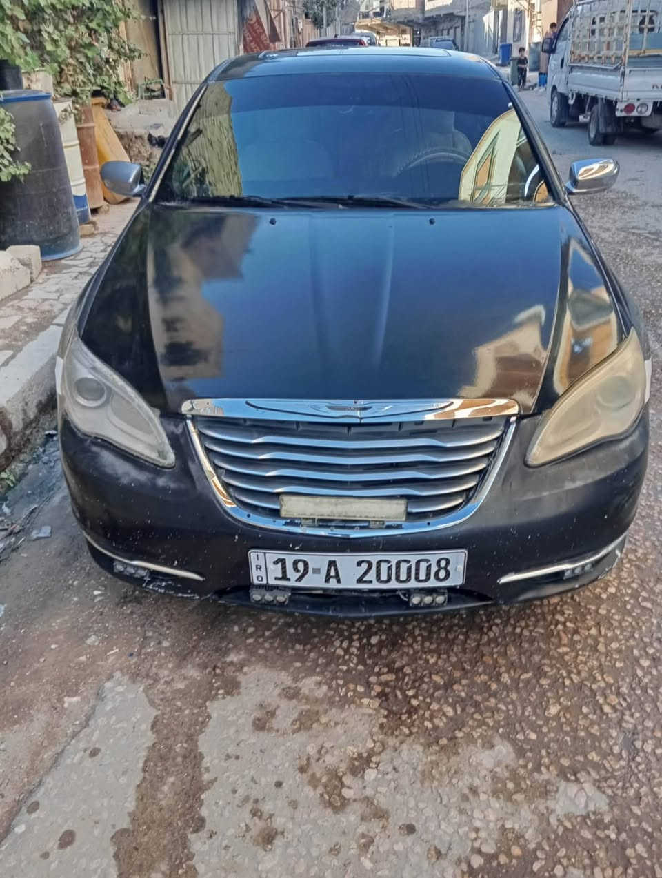 السلام عليكم سي ٢٠٠ موديل ٢٠١١ فول مواصفات عدى البصمة  ٤ سلندر سعر ٧٠ وبيها مجال ***********
