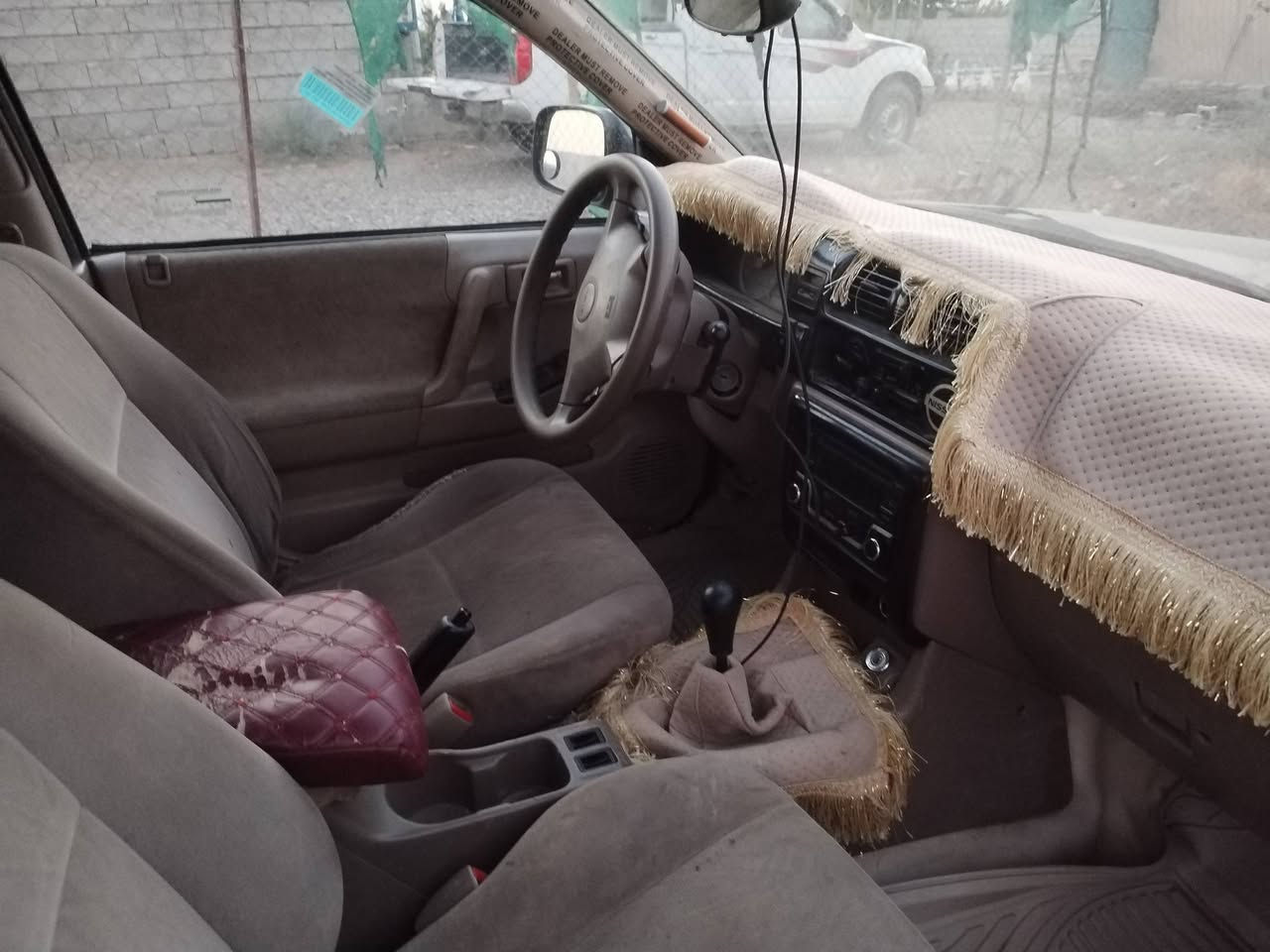 بەناوی خوای گەورە
ئاسۆزوو بۆفرۆشتن مۆدێل 2002
مەکینە بەتە گێڕ عادی 
بێدەعم بێ لێدراو چوار ویلو تایەی لۆک 
تەبریت ساردوگەرم بەشەرت سعر 25گڵاو معامەلە 
***********
***********
ش چەمچەماڵ
