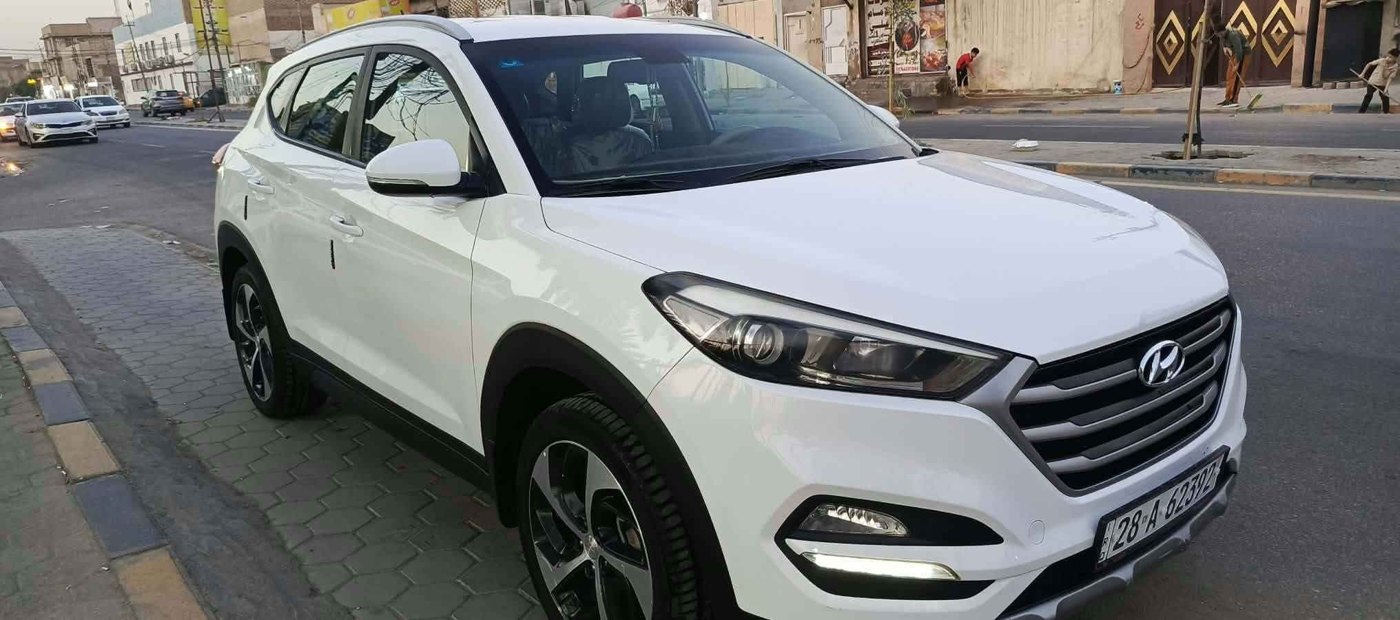توسان خليجي موديل ١٧ السياره كفاله عامه شونار مرفق بل صور السعر اتصل وبيك خير و دلل مكان السياره نجف رقم تلفون ***********
