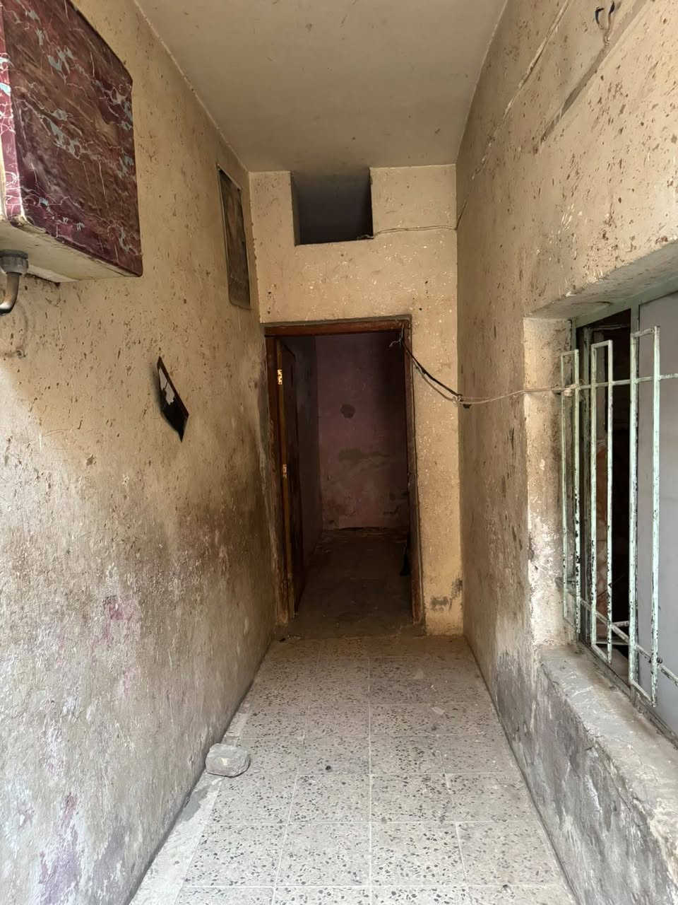 نصف قطعه للبيع  قطاع ٧٣ المساحه ٥٥ متر  تحتوي ع طابق ونص السقف عگاده السعر ٦٠ مليون 

ملاحظه متروكه صارلها ٨ سنوات
الاستفسار ***********
