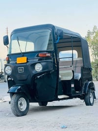 تكتك موديل 20 رقم بغداد  بسمي للبيع  مصبوغ الغود  نظافه 80% 0772706161...