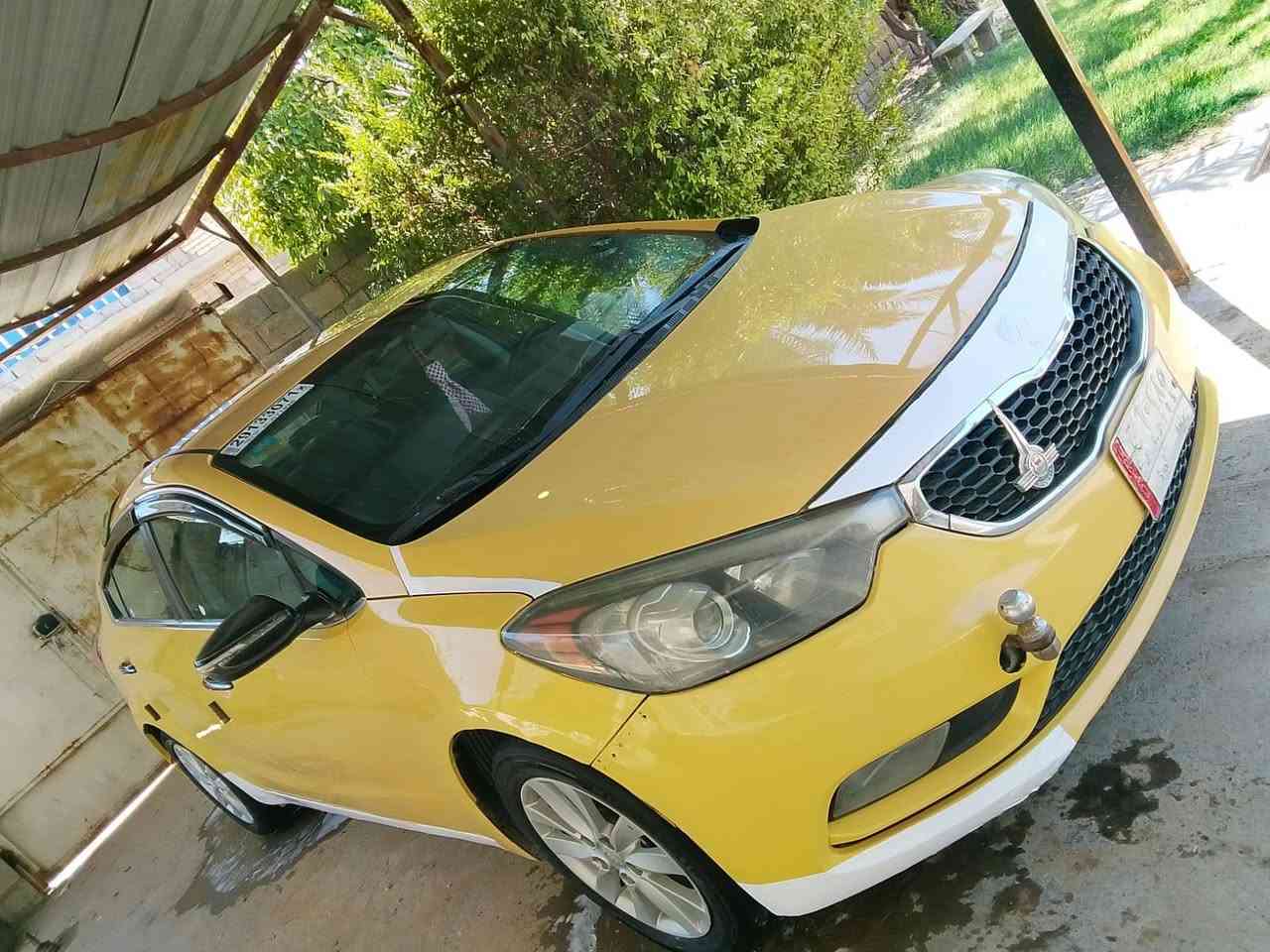 كيه فورتي ٢٠١٤ وارد امريكي
حادثهاا ب امريكهااا الداعميه الاماميه وخشم الغد نفسيته راجع. وبهااا شخط ومصلح ع البارد بل الباب الي وره السايق
وطخه باب الصدر مال باسكل. 
محرك ٢٠٠٠..خير من الله لا تنقيص ولا تبخير
تبريد ثلج  السياره جاهزه من كلشي بسمي سنوية.. ومصفره من هيئه. ومن كلشي
السياره صبغتهاا جديده....عارضها ب٩٣ وبيهاا مجال اشويه.
 نقصهاا بس شريط استيرن  وكف من وره الهورن

بغداد ابو غريب 

للاستفسار
***********
