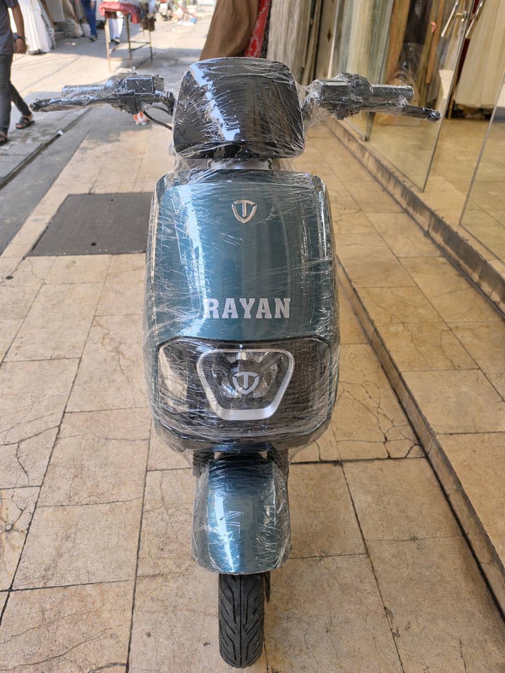 دارجه ريان نضيفه اخت الجديد دراجه ممتعوبه من البيت للدوام وشركه ريان معروفه ميحتاج اشرح عنه 
هاذا الرقم اتصل عليه واتساب موجود 
***********