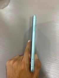 ايفون ١١ • ١٢٨ • بطارية ٧٧