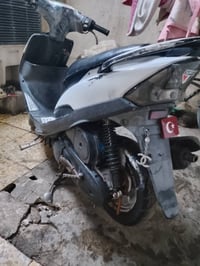 دراجه ماكس عدله البيع سعر 350  كلشي شغال بس دبل واكف  مكاني بغداد مدين...