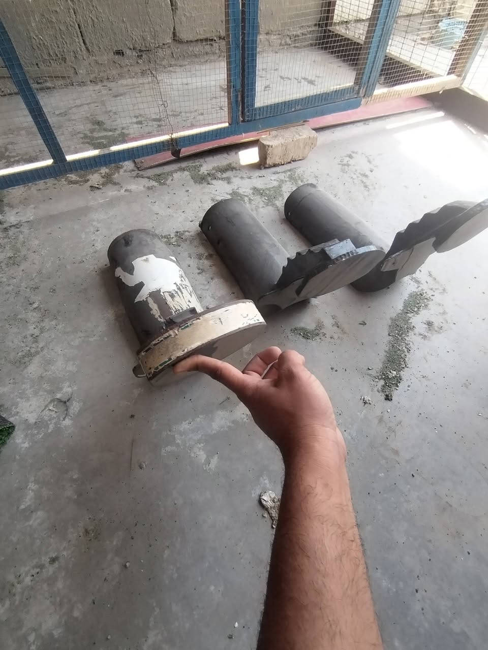 سلام عليكم شباب هاي سيبايات للبيع مكاني بصره ٥ميل سعرهن ٦٠ وبيه مجال وستفسار *********** عدد ٣ ابيع شلع

