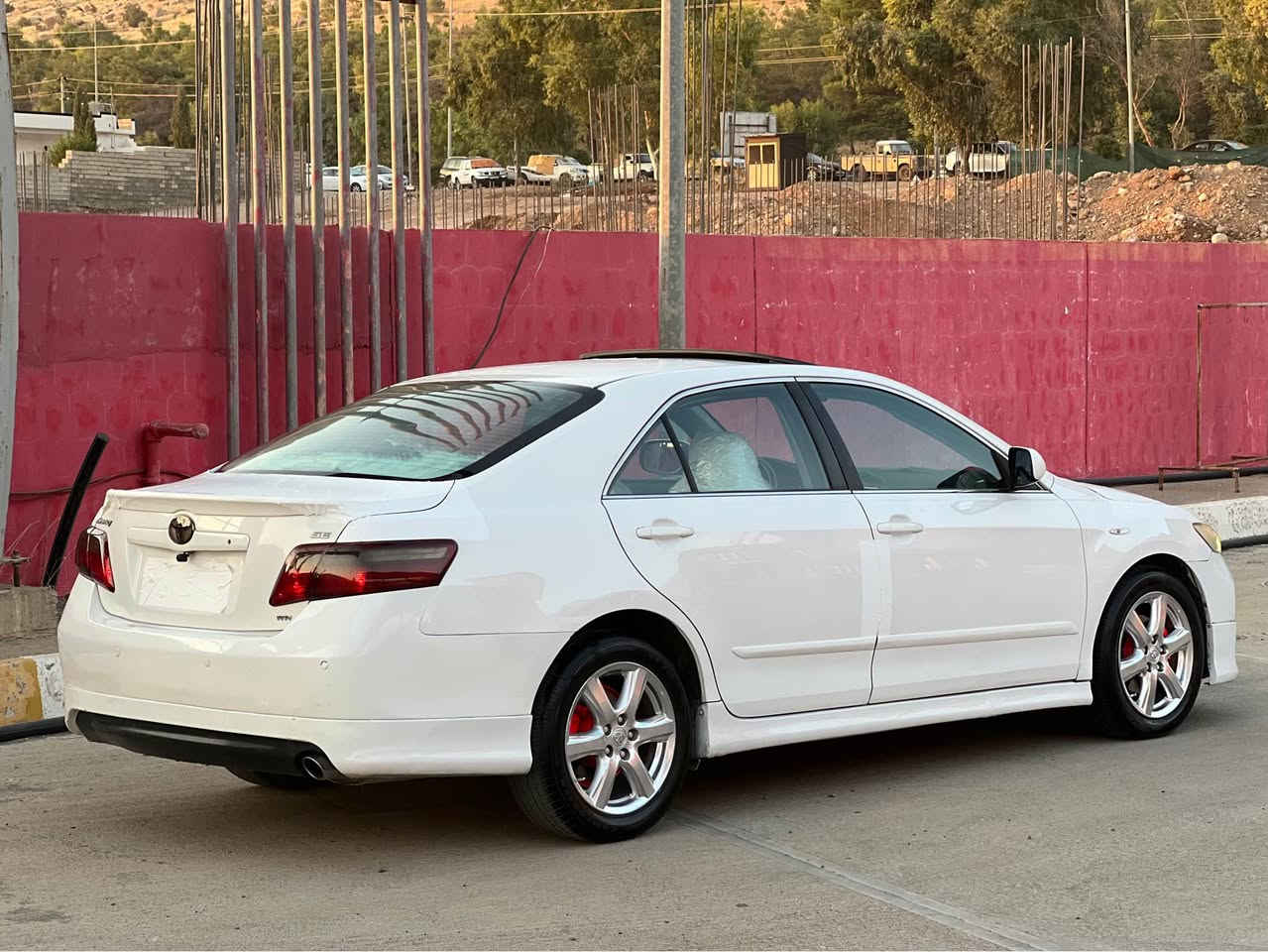 Toyota Camry 2009 📦🤍

***********
***********

سەرەتا بەناوی خوای گەورە و میهرەبان 

 کامری مۆدێل ٢٠٠٩ 
ساغە 
کۆدی هەیە 
بێ بۆیاخ بێ شوخت 
چاڵی نیە 
گێڕ و مەکینە بەشەرت 
توند و تۆڵە سەیارەکە 

سلایت 
شاشە و کامێرە 
کوشن کارەبا 
چوار تایە و ویلی لۆکی لەسەرە 
لایت عەدەسە و زینۆن

سەیارەی ماڵێیە هی مەحرەز نیە 

شوێن حاجیاوا 
بۆ نرخ تیل بکە یان نامە بنیرە 
لەکۆمێنت محامەلە ناکری 
***********
*********** رانية, السليمانية
