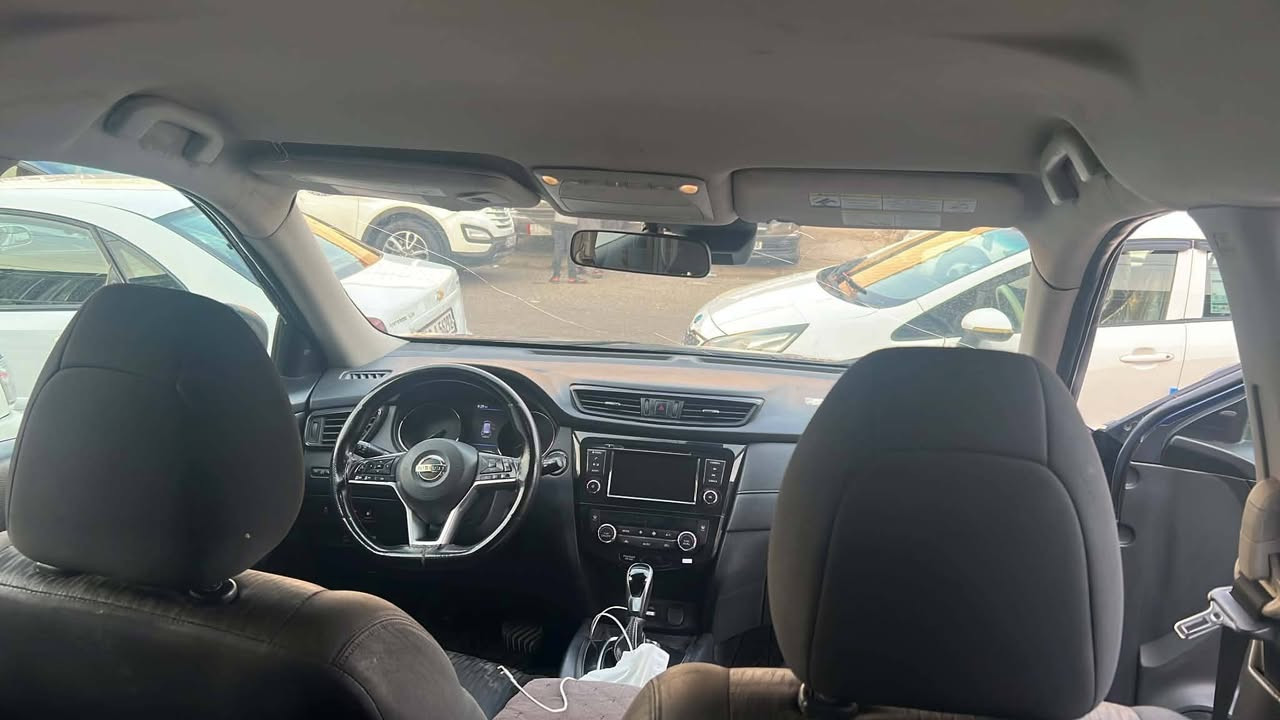 نيسان روج موديل 2019 فول فول عدا الفتحه  مصبوغه عام تاكيه على صفحه السايق رقم دهوك شرط التحويل محرك شرط كير شرط سياره حلوه مال جناي السعر 99 وبيها مجال *********** / *********** يرهم مراوس حسب القناعه
