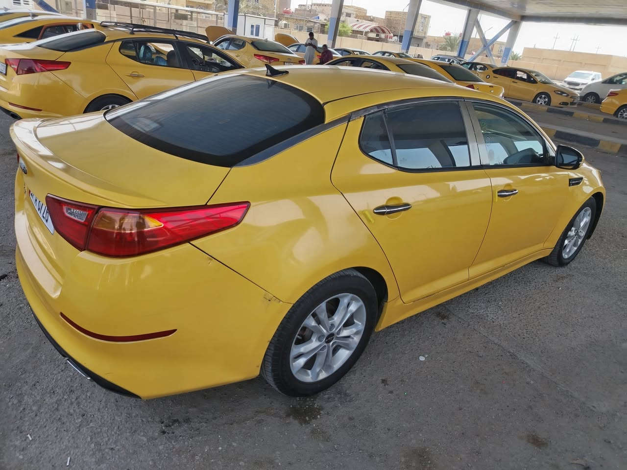 السلام عليكم  اوبتيما للبيع خليجي2014 شكل ال15 رقم مثنى مشروع وطني  السيارة بيها جاملغ امامي وبنيد مكينه كير حدادية تخم تاير  تبريد  مكينه 2400 دوش فول نضافه السعر 115 وبيه مجال قليل مكان السيارة  السماوة   رقم
 الهاتف
(***********) سيارة جاهزه ما ناقصها شي كبل للشغل الصور من قلب گراج الرميثة
بيها منضومه غاز جديدة صارلها 14يوم
ترهم مراوس مع الفرق بسياره اقل منها حسب القناعه
