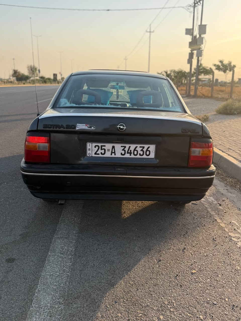 سياره اوبل فكترا موديل 91حجم 20سياره نظيفه مابي اي شيً شرط بدون ضربه  بس صبغ عام جماليه فقط سنويه مشروع وطني رقم جديد بيه دفتر بانزين  كهربائية كلها شغال تخم صدر جديد اطارات جديد  سقف سلايت سعر 30وبي مجال بسيط عنوان كركوك رقم هاتف***********

