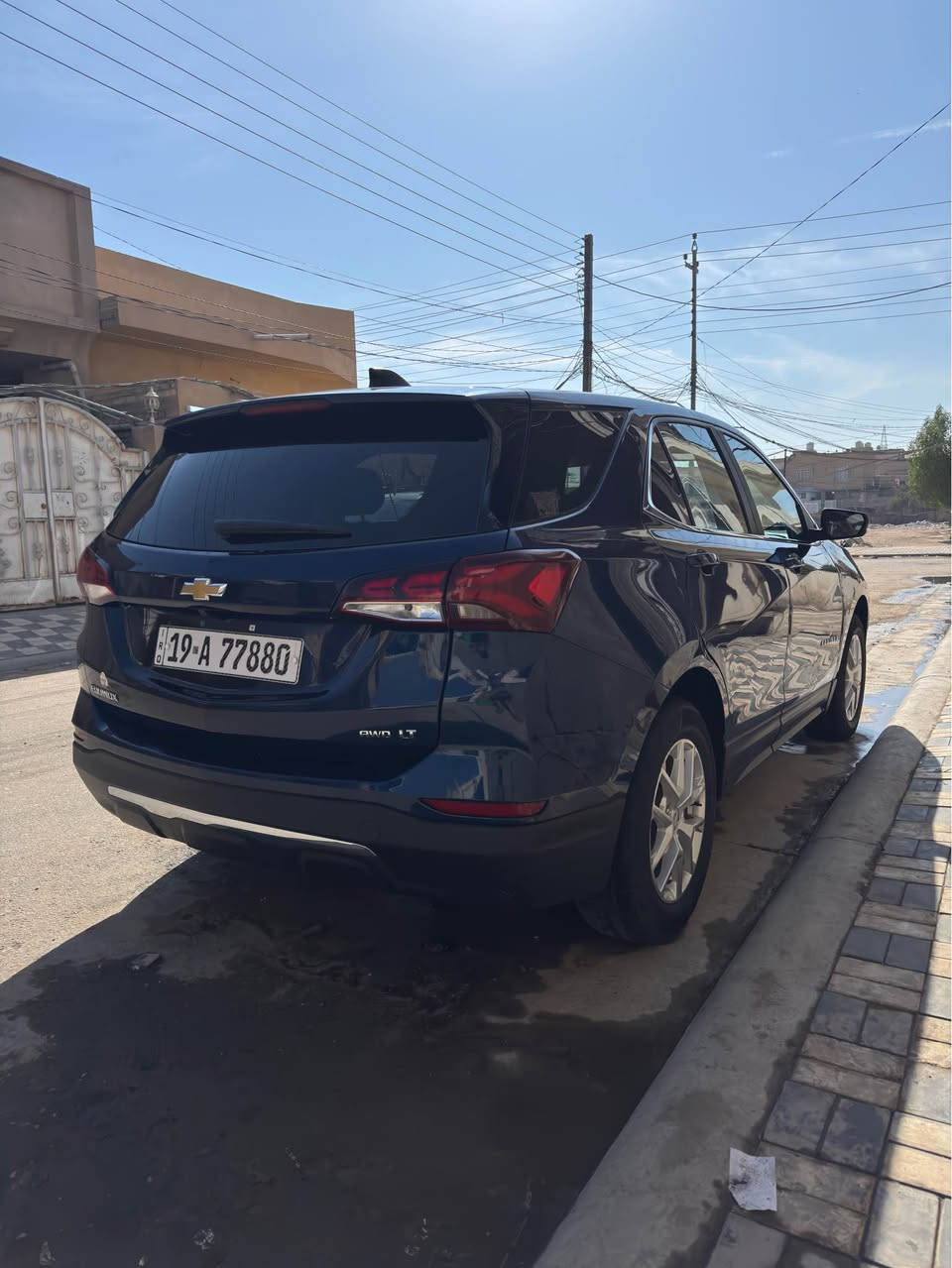 مسويلها ادامة كاملة دهن وفلتر الأصلي مال الشركة ACDelco وتنظيف البلكات ومنظف منظومة الاحتراق ومابيها اي نقص للبيع بسعر 135💲وبيها مجال بسيط
‏⠀ 
بدون ايرباگ ضربه خفيفه بالبنيد ومبدل ومصبوغ
والجنطة بيها شويه صبغ وبارد بالباب والجاملغ …
‏⠀ 
مواصفات الاكوينكس غنية عن التعريف بفئة LT موديل 2022 الدفع الرباعي AWD السيارة بأسمي تحويل مباشر ومكاني بكربلاء للتواصل / واتساب *********** كربلاء, العراق
