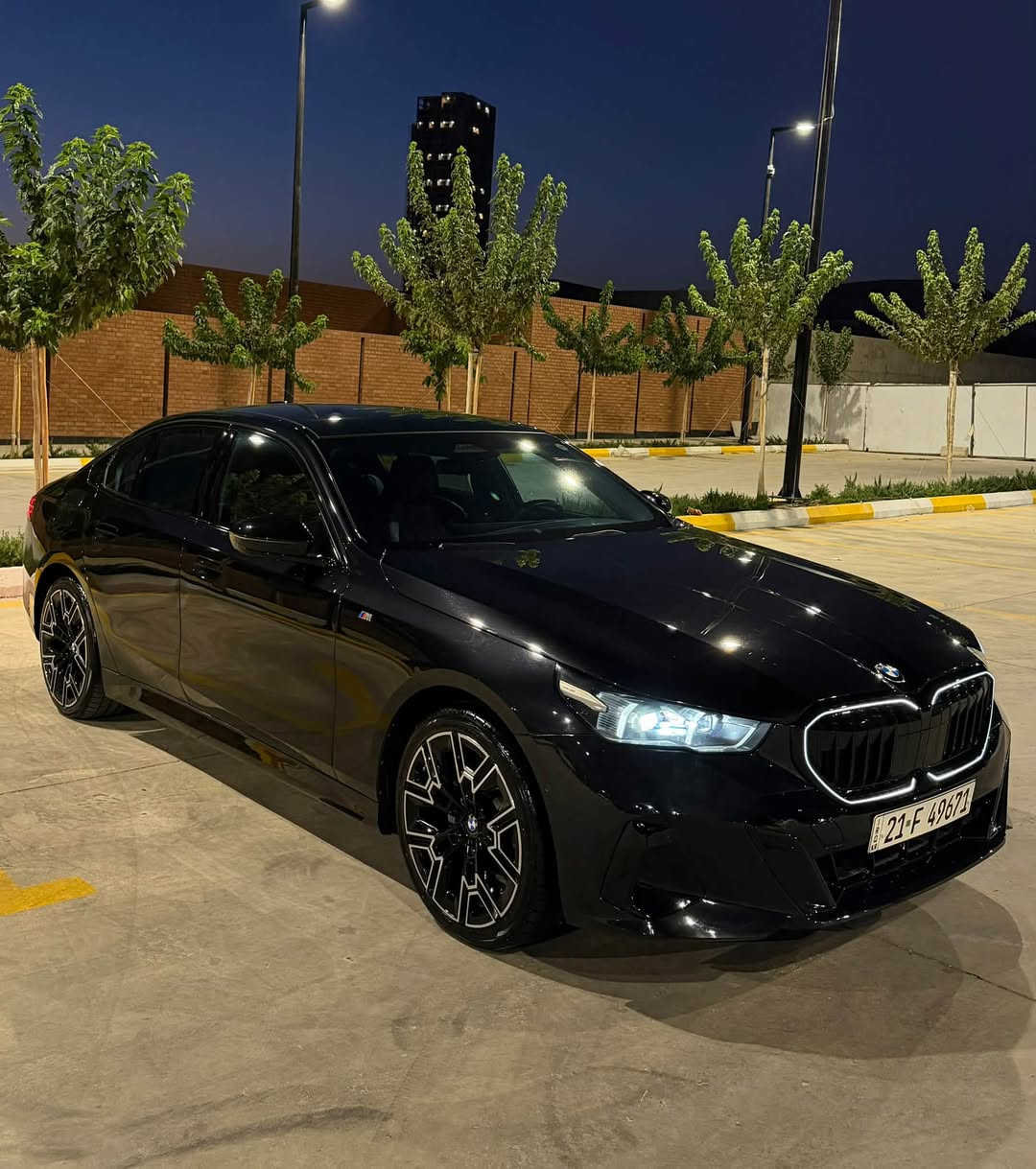 ﷽
BMW M KET سلام عليكم 
سعر :مناسب جدا🔥
موديل: 2024 🪬
وارد: خليجي ✅
دواخل :لدات كرستال💎
نضافة : سياره 100% 
السعر : 425💰
لوگژري:الفخافه🔱
مواصفات سياره فول اندفجول
دواخل احمر لون راقي
بانوراما
٥ بردات
7 مود تغير شاشات
شاشات ديجتل
لدات متنوع الخلفيات
اوتو بارك 
تحكم من الموبايل بلكامل
تحكم عبر التكلم بلكامل 
تنوع القياده ٦ مراحل
حساسات ٣٦٠ درجه
شاشه عربيه بلكامل
شاشة تبريد مركزي خلفي
صندوق كهرباء
رادارات امامي خلفي جوانب
كسنان مساج وخزن وكهرباء
ترحيبbmw
بيها شبر جاملغ خلفي صبغ بدون دواخل
 محرك بشرط ارقام سنويه جديده ب اسمي راسن احولك مكان السياره السليمانيه  ***********
