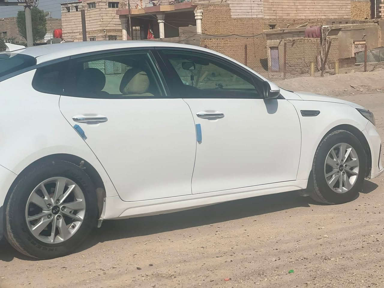 سلام عليكم سياره اوبتيما امريكي ١٩ سياره نضيفه بيه تبديل بنيد فقط ما نقصها شي تبريد ثلج رقم كربلاء بسمي مكاني ذي قار لاتصال على رقم ***********
