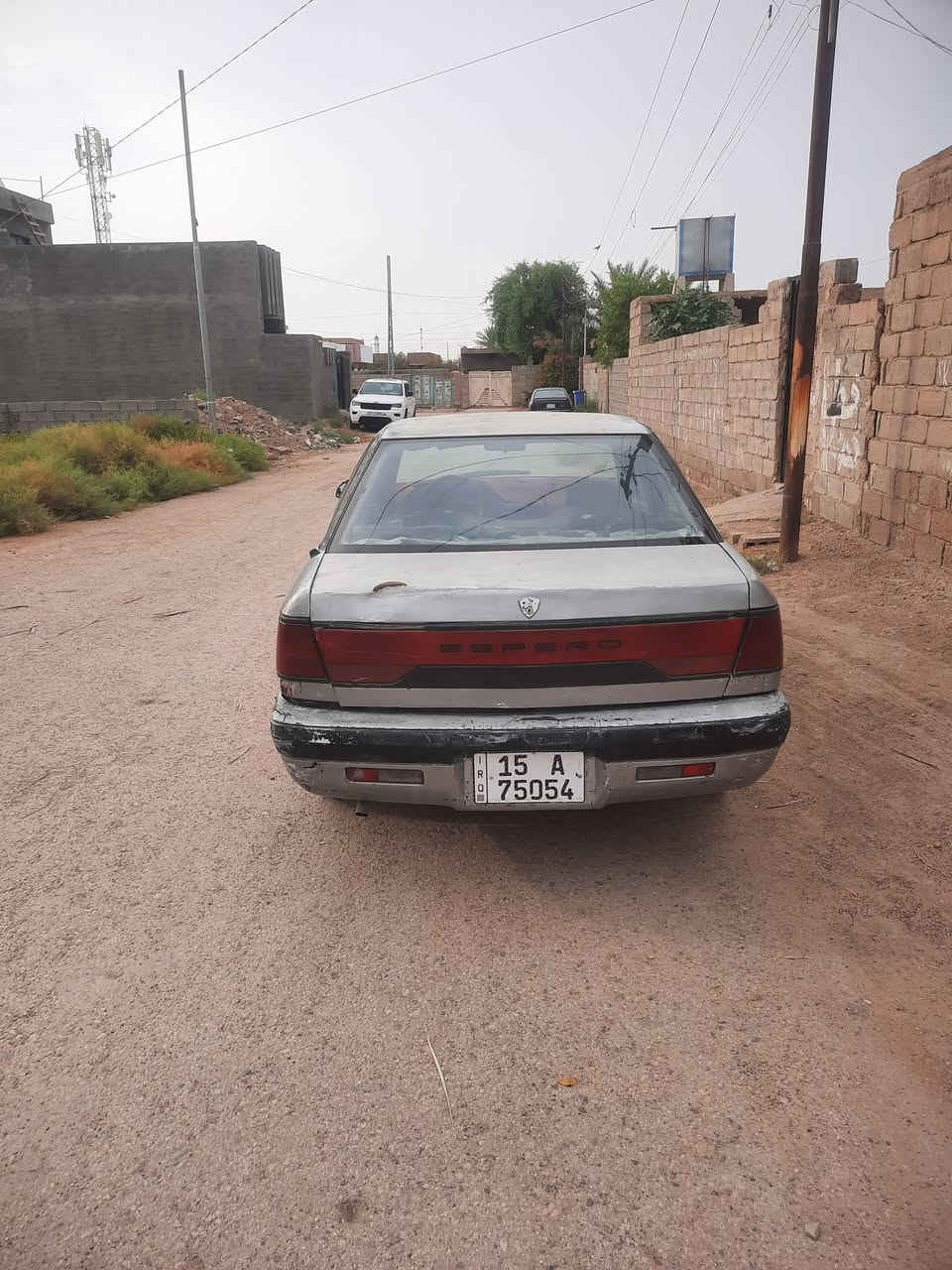 سلام عليكم البيع اسبرو موديل 94 سياره جاهزه شرط كير ومحرك رقم انكليزي اتكفل بتحويل تخم تاير جديد باتري جديد والكشر كدامك بل صوره سنويه عضم عاج لل 29 تسقط سعر 16 او نص بيه مجال قليل مكان بل فلوجه  ***********
