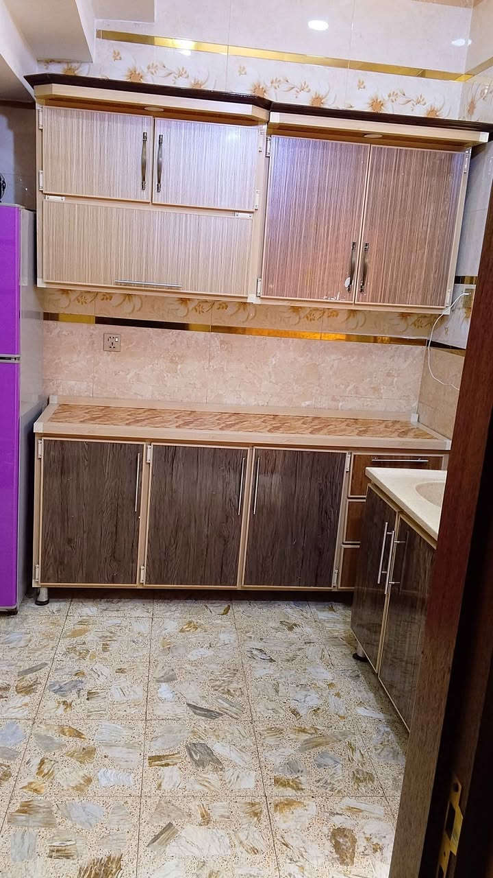 ‎كاونتر  3 قطع نظيف للبيع سعر 400بيه مجال بسيط العنوان بغداد مدينة الصدر قطاع 28 موبايل ***********‎ بغداد, العراق
