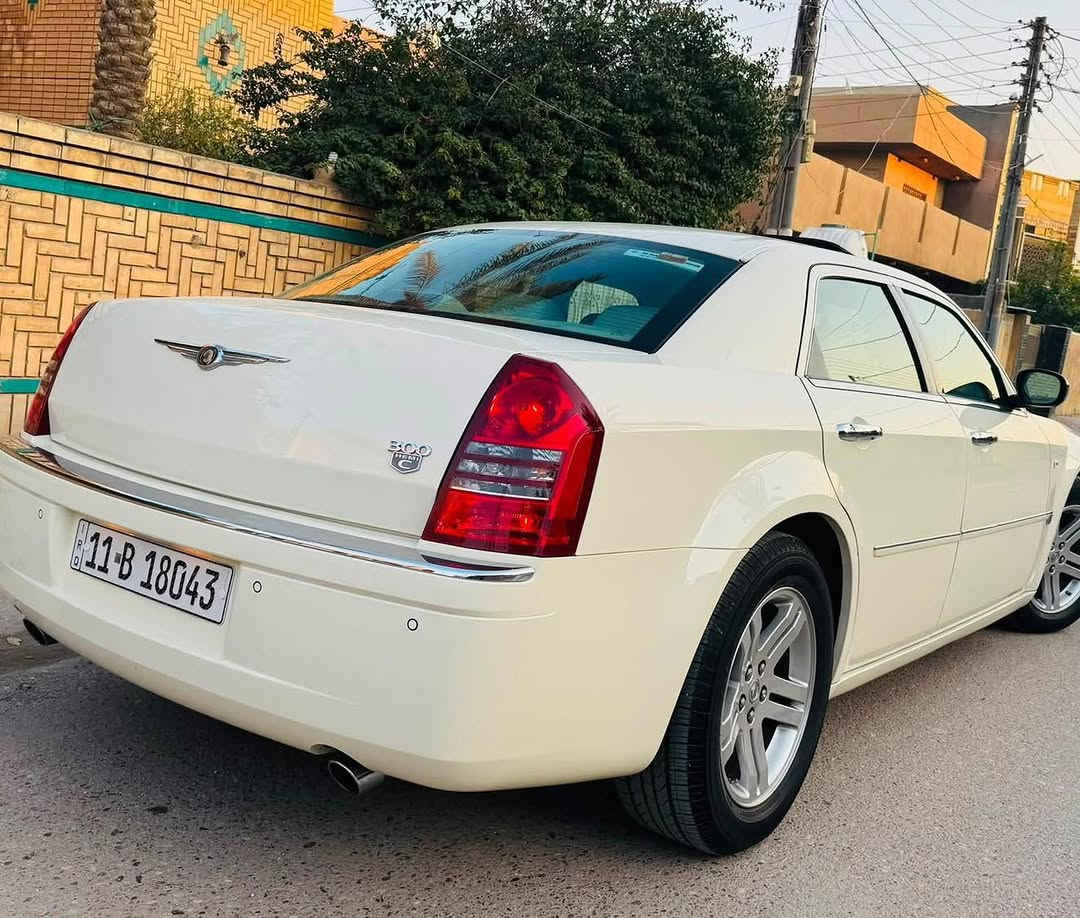 كرايسلر 300 هيمي • ٢٠٠٦ • ماشي ٥٥٠٠٠