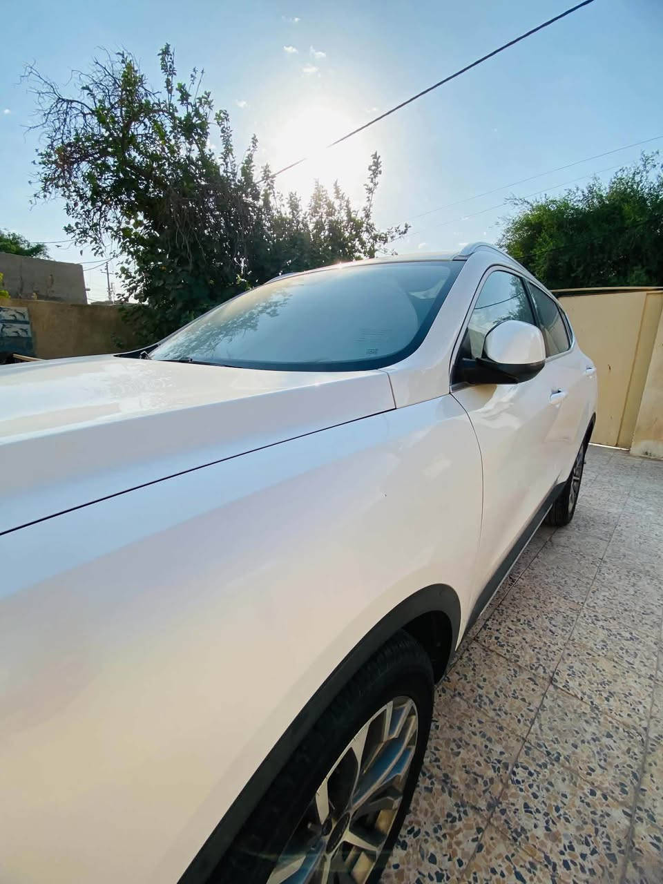 HAVAL H6 2019

السيارة كفالـه عــــامه

السعر 150 $ بي مجال

رقم بغداد بأسـمي

فول مواصفات 

محرك ٢٠٠٠ GDiT تيربو ✅ 

المقاعد جلد جوزي .. الامامية كهربائي مع تدفئة ونظام خزن ٣ وضعيات✅

مصابيح ليد✅

بانوراما✅

ويل كب حجم ١٩✅

اشارات ترحيب ضوئية✅

تحكمات ستيرن ، شفتات ، كروس سرعة مع نظام تدفئة بالستيرن✅

نظام ABS✅

وضعيات سياقة اقتصادي وعادي ورياضي✅

تبريد خلفي✅

نظام مراقبة ضغط الإطارات ( TPMS )✅

حساسات أمامية وخلفية✅

مرايا جانبية مزودة بنظام كشف النقطة العمياء✅

كاميرا محيطية بزاوية 360 درجة✅

نظام المساعدة على الركن شبه الأوتوماتيكي ( 7DCT )✅

كاميرا الرجوع للخلف مع الخط المساعد الديناميكي✅

نظام المساعدة على تغيير المسار ( LCA )✅

نظام التحذير من مغادرة المسار✅

نظام التنبيه لمرور السيارات ( CTA )✅

نظام مراقبة السرعة✅

نظام تثبيت المقعد الخاص بالأطفال بالسيارة (ايزوفيكس)✅

مفتاح ذكي✅

نظام دخول السيارة دون مفتاح✅

بصمة تشغيل✅

نظام تحذيري ضد السرقة✅

نظام إغلاق الأبواب والجامات وفتحة البانوراما عن بعد✅

نظام فتح الأبواب أوتوماتيكيا عند الاصطدام✅

توصيل البلوتوث دون اللمس✅

شاشة عرض بمقاس 9 بوصة✅

مدخل MP5 + USB + AUX✅

لوحة العدادات مزودة بشاشة رقمية ملونة✅

4 سماعات بصوت مرتفع + 4 سماعات بصوت منخفض ۱۰ مكبر صوت مركزي + 1 مكبر صوت مستقل✅

نظام تغيير حجم الصوت مع سرعة السيارة

ماشيه 88 الــف كيـلو 

مكاني البصرة
‏‪*********** البصرة, العراق
