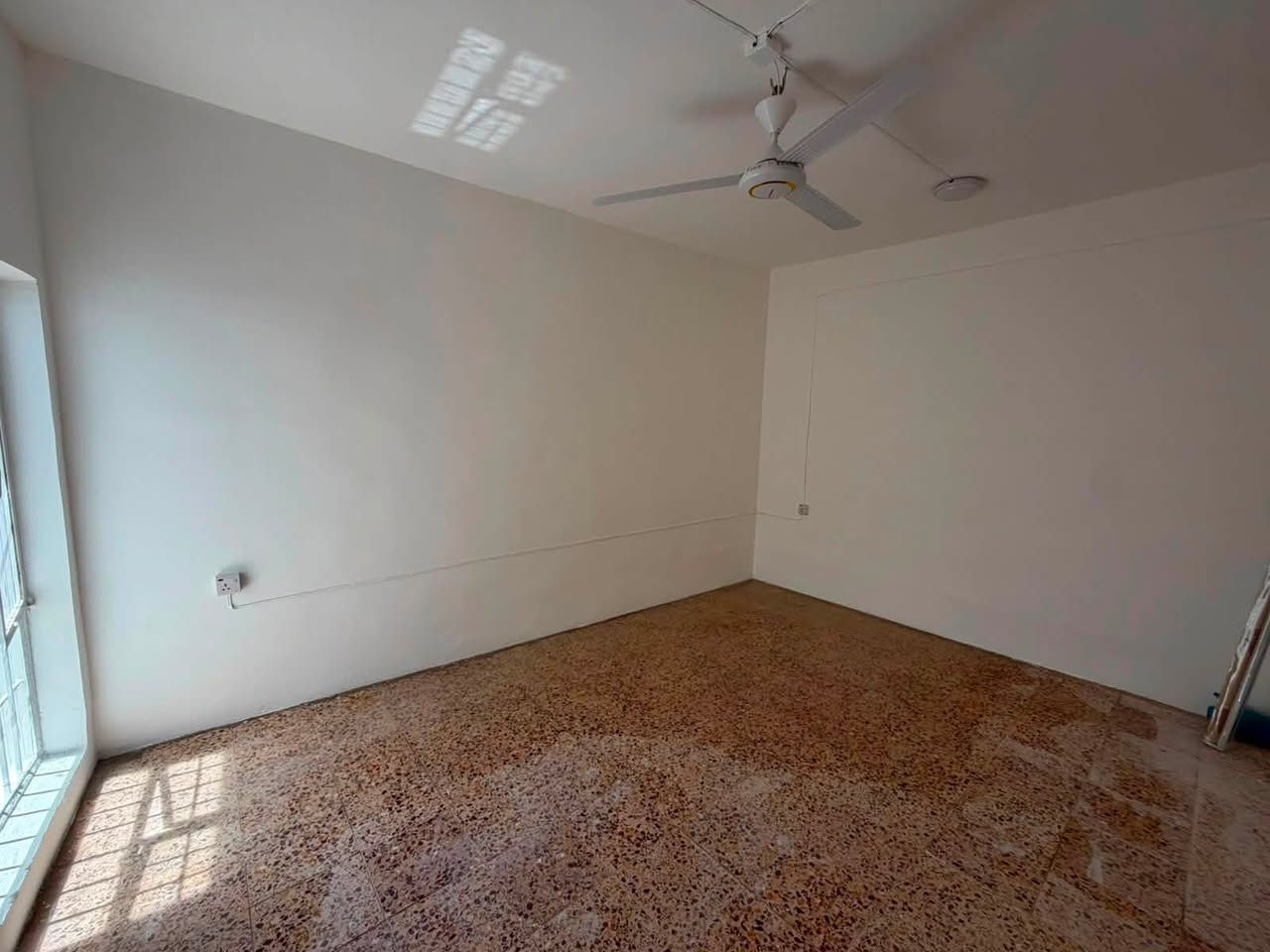 بيت للإيجار

🏠 بيت للإيجار، نظيف جدًا وبموقع مميز في حي رمضان.

📍 الموقع: حي رمضان
📞 للاستفسار والتفاصيل، التواصل مع:
عمر نبيل
***********
