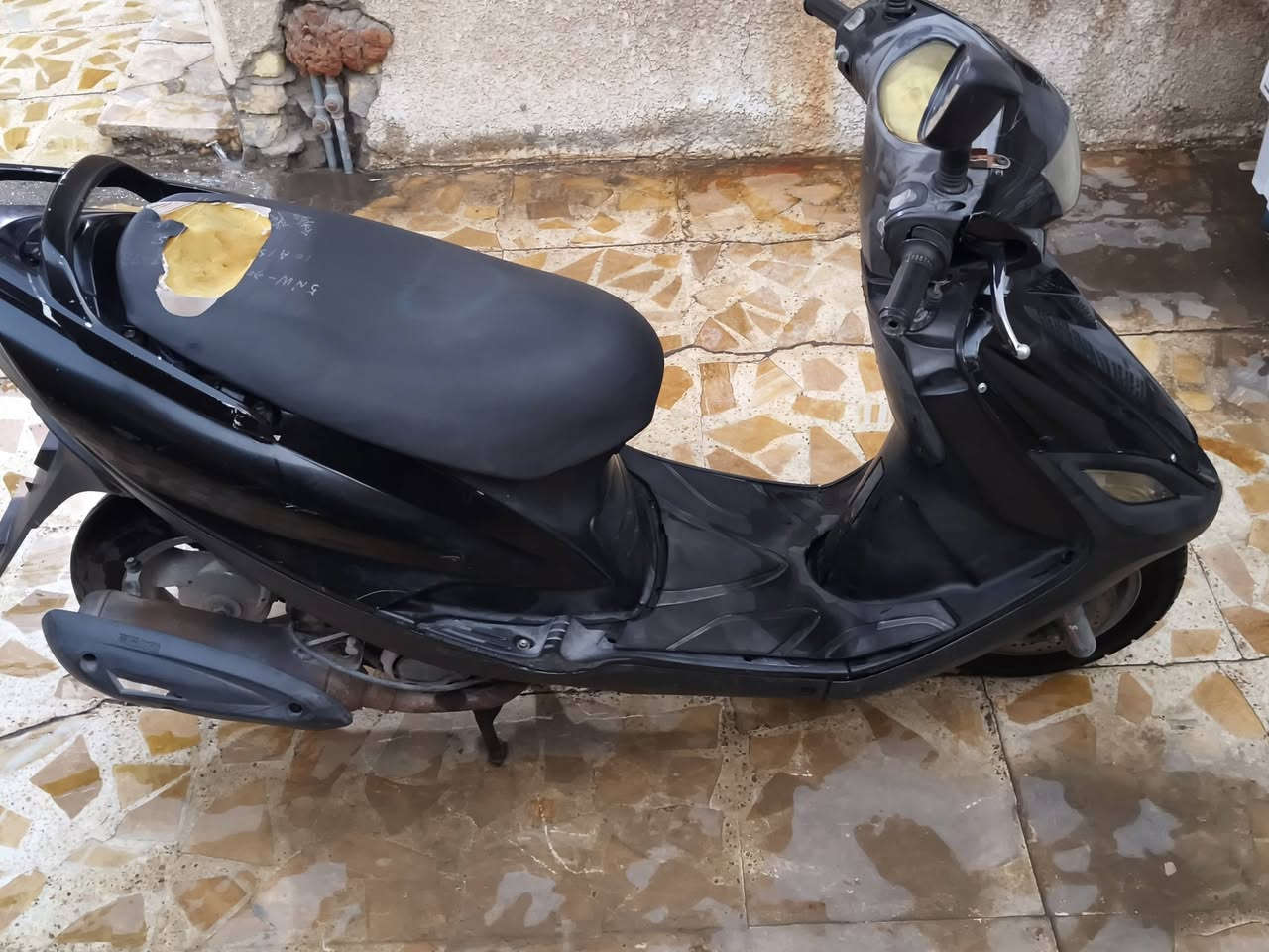 سلام عليكم دراجه ماكس 140 شغاله بس جانت متروكه ناقصه فقط ضوه و اشاير  البقيه كله شغال للتواصل واتساب *********** السعر 350  المكان بغداد الشعلة

