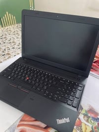 ((مراوس شعندك نزلل )) لابتوب من شركه  Lenovo ThinkPad.  جدا ممتاز في ا...