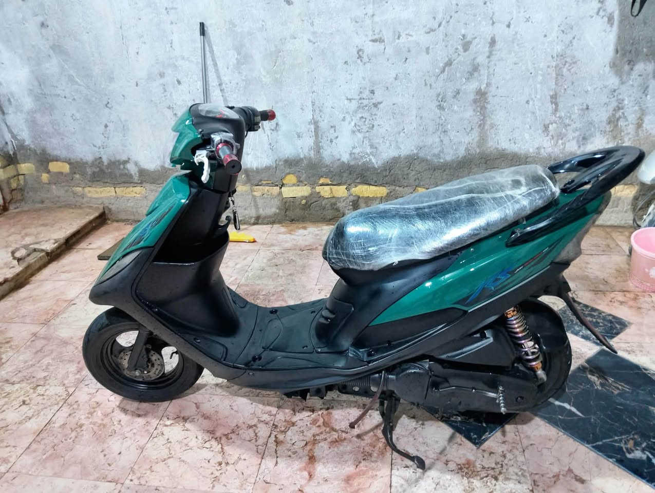 ماكس عدلة • فيروزي • عوزه باتري
