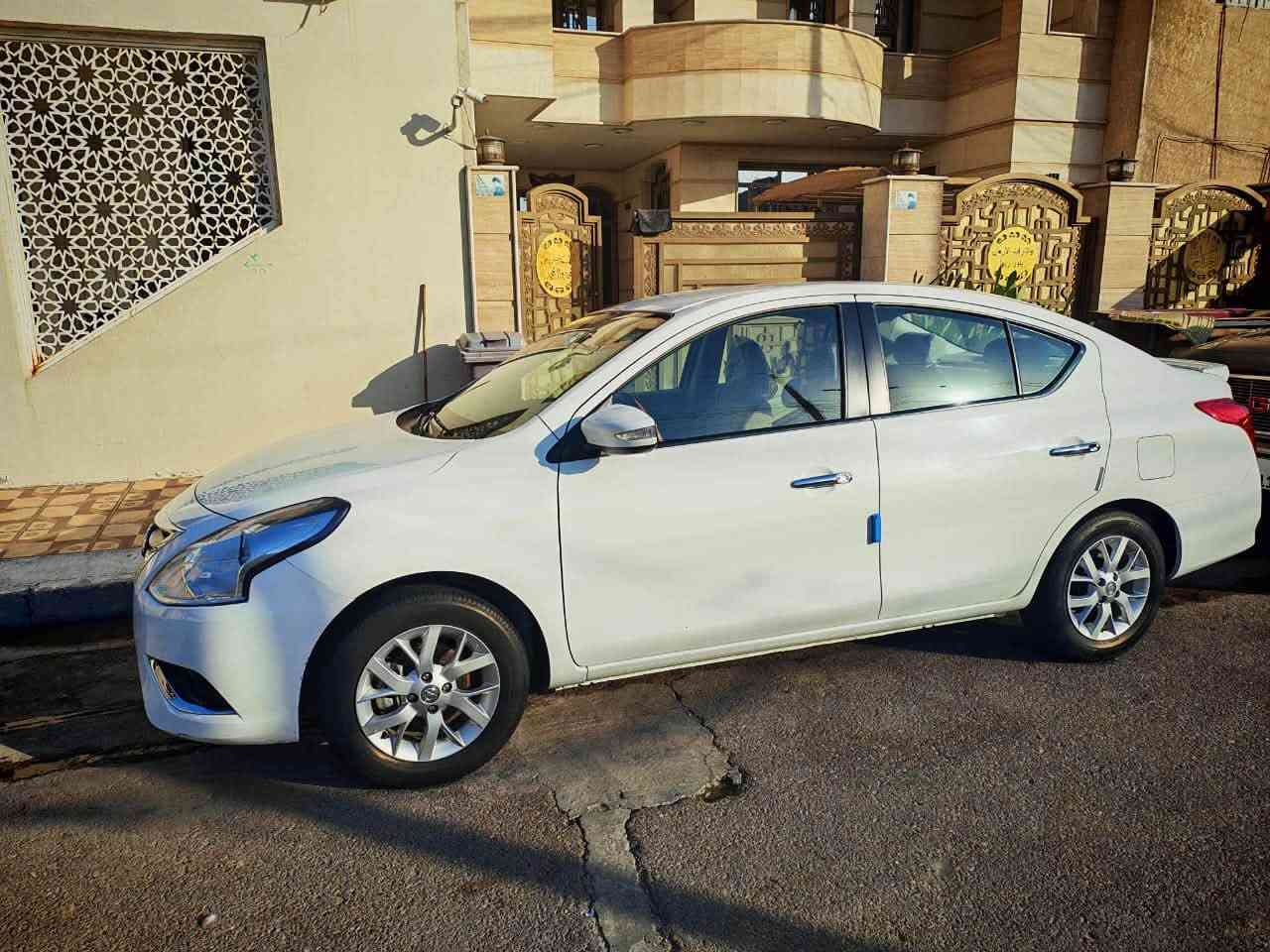 NISSAN SUNNY 2024 
السياره بيها فقط بارد عله كد شبر بل جاملغ مال سايق والباقي كفاله عامه من كل النواحي 
 سني مصري الاصل الفول مواصفات
(  الدفعه الاولئ مو مال هسه الي تجميع الامارات )
مواصفاتها :
 بصمه + دخول ذكي + بصمتين ابواب السائق وراكب داخل اسود 
4 جام كهرباء 
كيجات ليزريه نفس الفيرسا 
تحكمات ستيرن 
قطعتين تبريد( الخلفيه ڤان)
تبريد بيانو 
2 ايرباك 
شاشه اندرويد بلادي+كاربلاي+ اندرويد اوتو 
كامره خلفيه
حساسات خلفيه
يدات نيكل داخل وخارج
4 ويل كب 
بجم نيكل 
سبايدر + ستوب لايت 
مري شفط واشاير بلمري عليها زنون الاصلي نهار الشارع يصير
كشافات ضباب
تفاصيل السياره :    
سياره عله ايدي ماخذها 
مكينه 1500 
ماشيه 105000 موضح بل صوره 
رقمي *********** مكاني بغداد البياع   
السعر 125$ قفل
معجبك السعر تلكه انضف منها انشاء الله وارخص 
واسف عل أطاله 🤍
