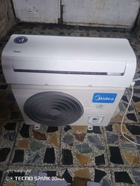 للبيع سبلت ميديا واحد طن  مستخدم موسم واحد غازة 410  على وضع الشركه كا...