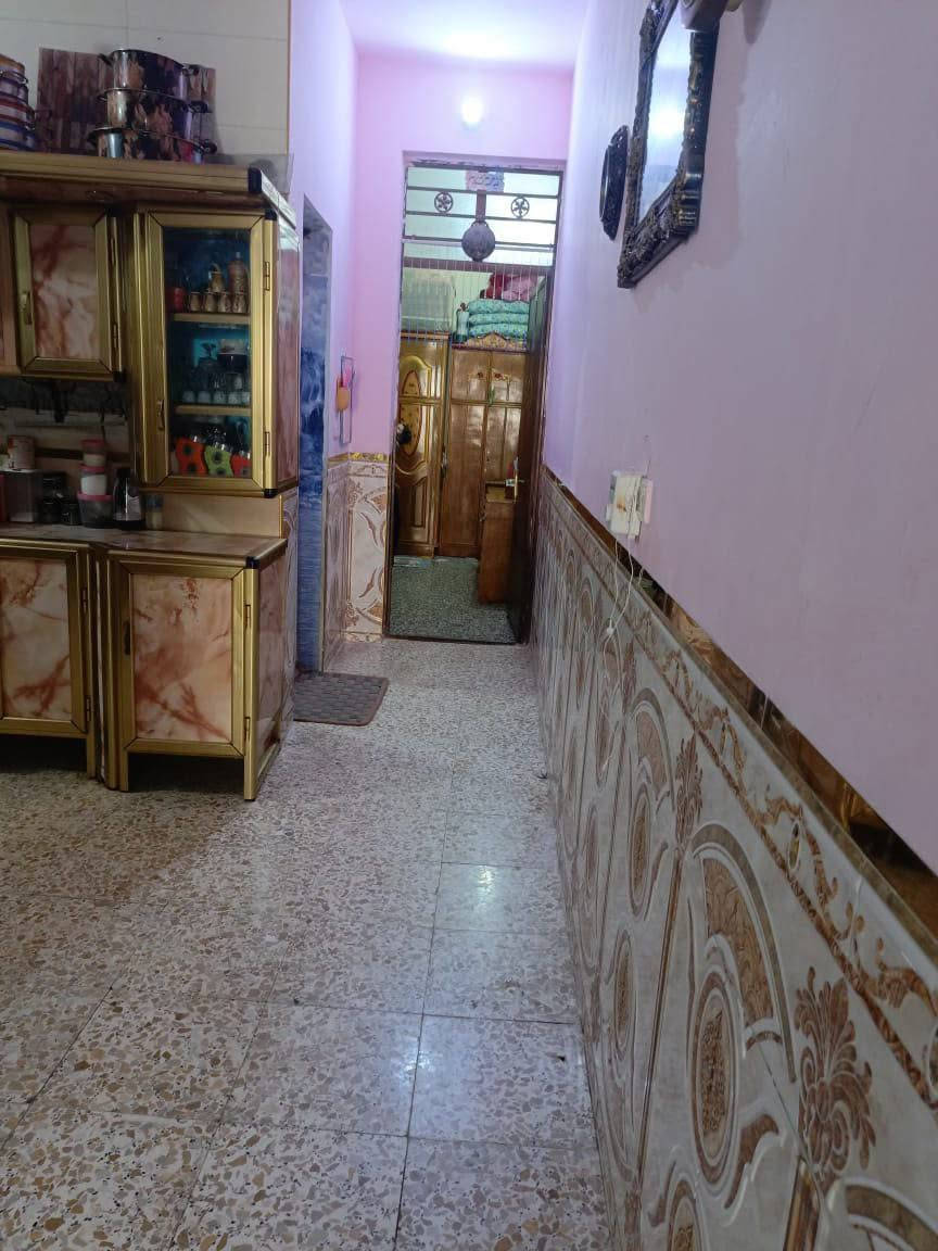 السلام عليكم بيت للبيع 100 متر ماي ومجاري كهرباء والشارع سبيس يم الساده الط *********** العماره الجديده
